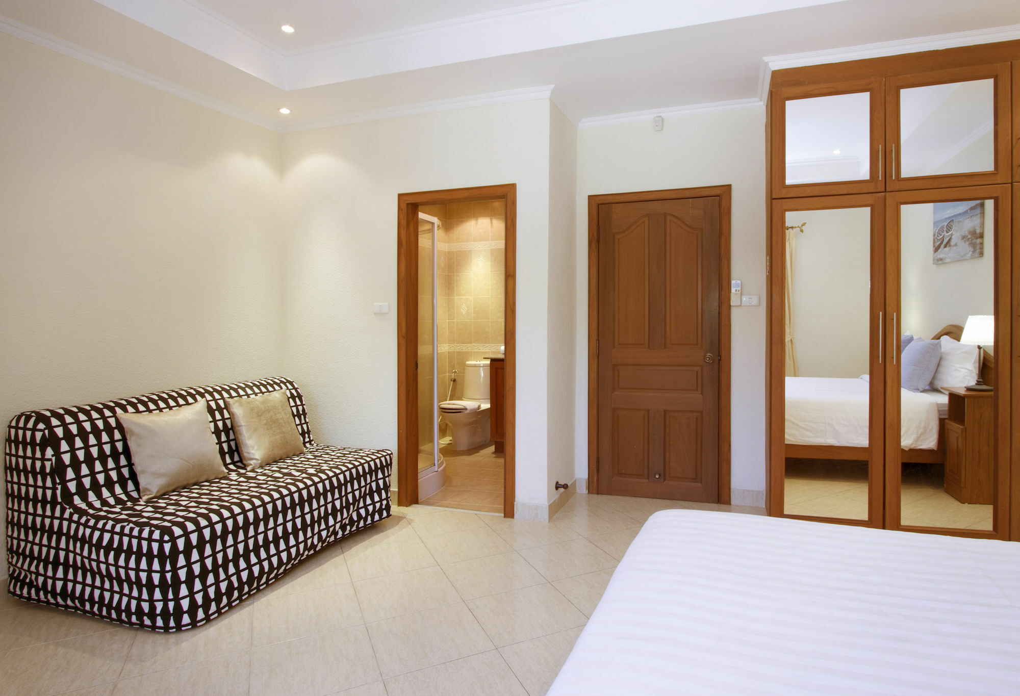 Ashford Villas Cosy Beach Pattaya ภายนอก รูปภาพ