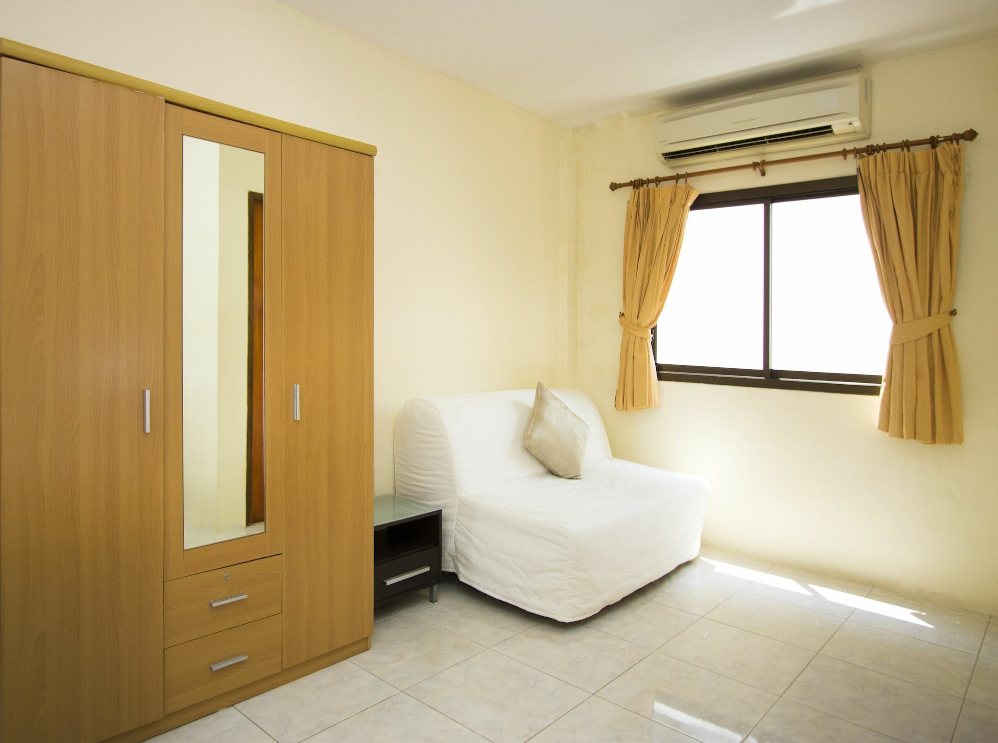 Ashford Villas Cosy Beach Pattaya ภายนอก รูปภาพ